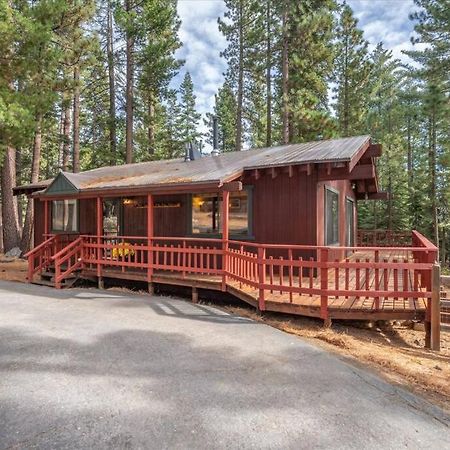 Cozy Pet-Friendly Cabin W Fenced-In Yard Close To Slopes Beach Town Carnelian Bay エクステリア 写真