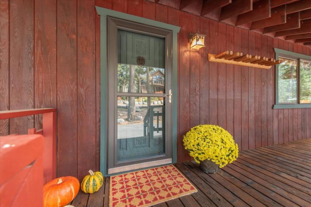 Cozy Pet-Friendly Cabin W Fenced-In Yard Close To Slopes Beach Town Carnelian Bay エクステリア 写真
